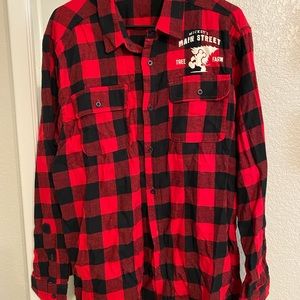 BNWT Disney Men’s XL Holiday Flannel Shirt.